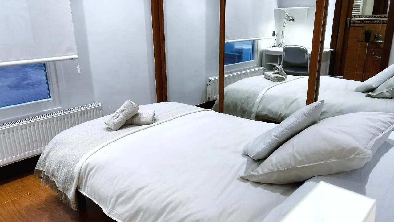 Blas De Otero, Vivienda Turistica Reformada Con Wifi Bilbao 0*,